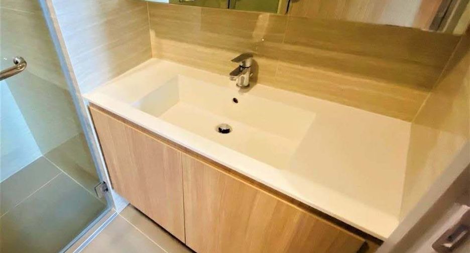 For rent 1 bed condo in Phaya Thai, Bangkok