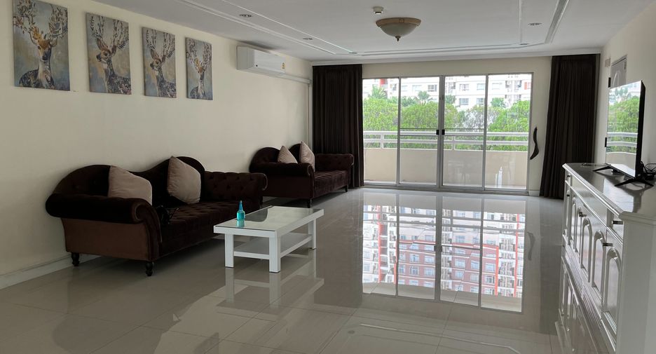 For rent 3 bedrooms condo in Khlong Toei, Bangkok