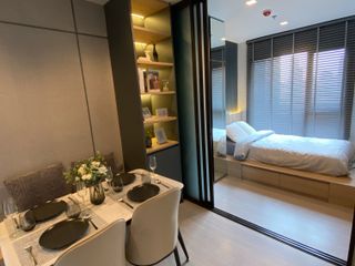 Condo en alquiler de 2 habitaciones en Huai Khwang, Bangkok