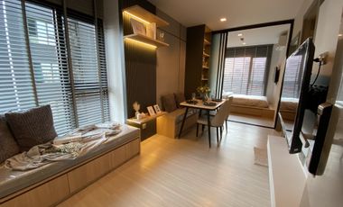 For rent 2 bedrooms condo in Huai Khwang, Bangkok