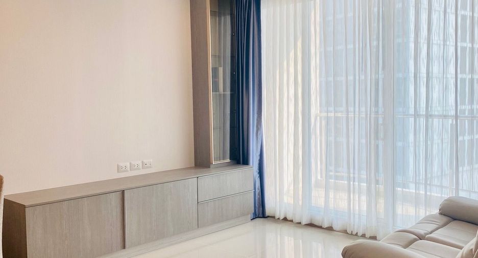 Condo en alquiler de 2 habitaciones en Yan Nawa, Bangkok
