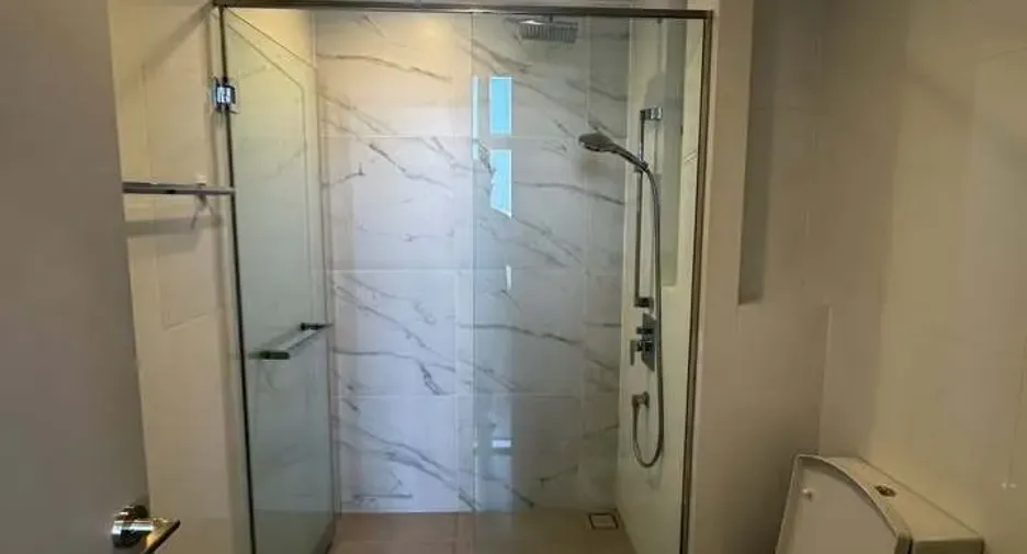 For rent 1 bed condo in Phra Khanong, Bangkok