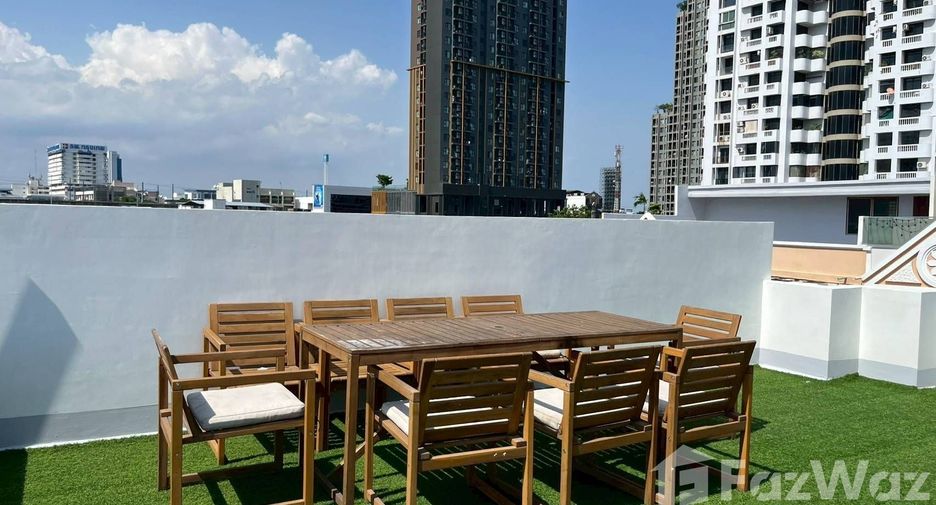 For rent 6 bedrooms townhouse in Khlong Toei, Bangkok