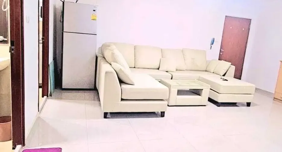 For rent 2 bedrooms apartment in Yan Nawa, Bangkok