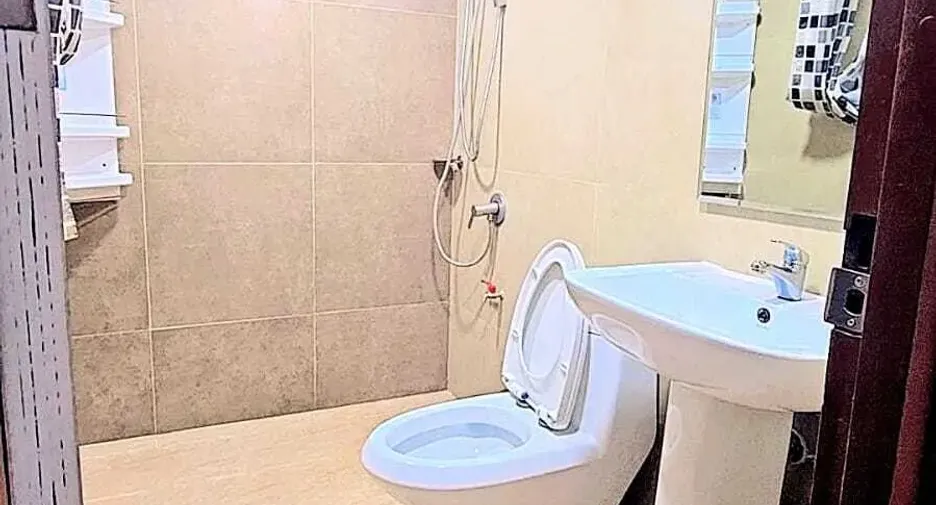 For rent 2 bedrooms apartment in Yan Nawa, Bangkok