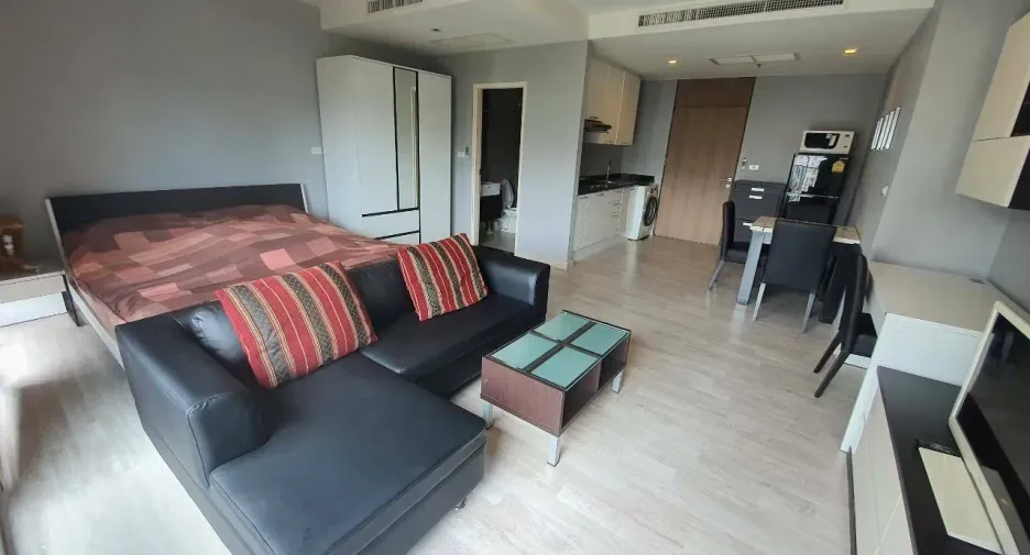 Condo en alquiler de estudio en Khlong Toei, Bangkok