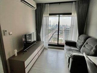 À louer 1 chambre condo à Huai Khwang, Bangkok