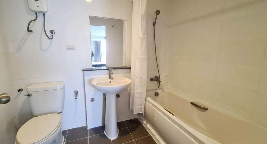 For rent 2 ベッドルーム condo in Khlong Toei, Bangkok
