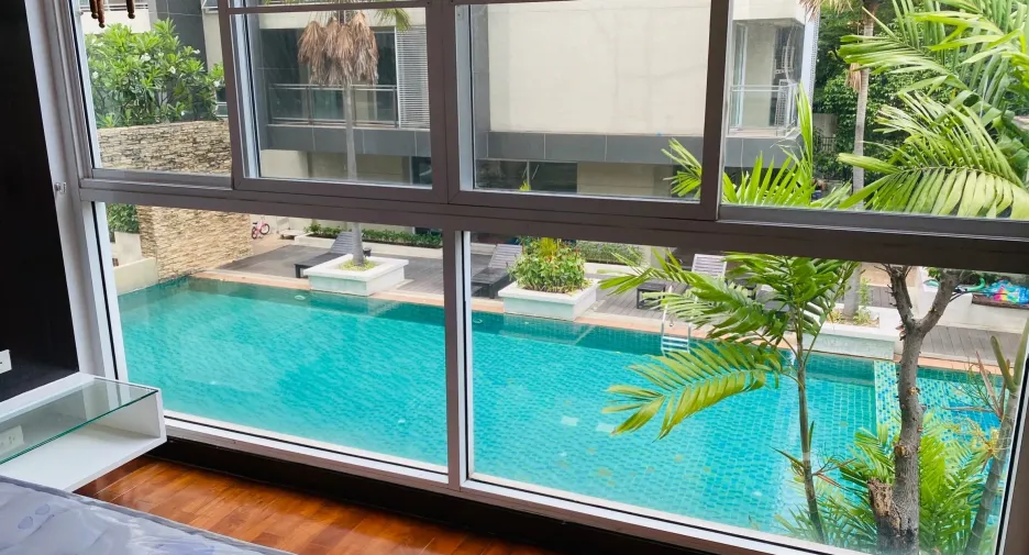 For rent 2 bedrooms condo in Watthana, Bangkok