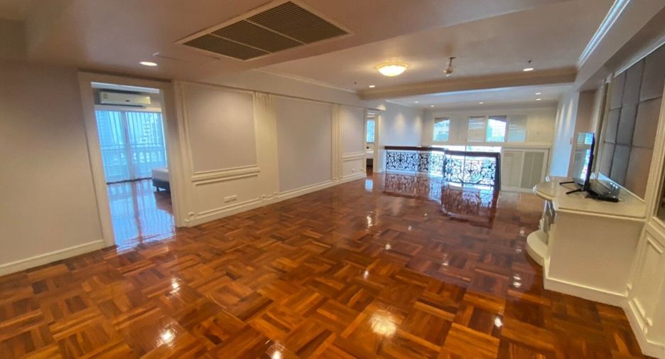 For rent 6 bedrooms condo in Watthana, Bangkok