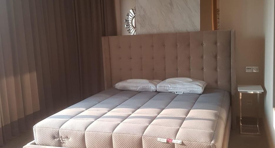 For rent 2 bedrooms condo in Watthana, Bangkok