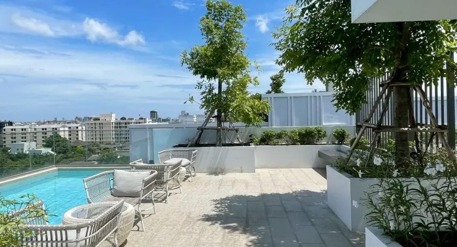 For rent 1 bed condo in Mueang Samut Prakan, Samut Prakan