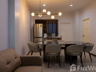 For rent 4 ベッドルーム house in Yan Nawa, Bangkok