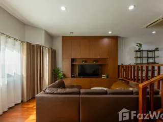 For rent 4 ベッドルーム house in Yan Nawa, Bangkok
