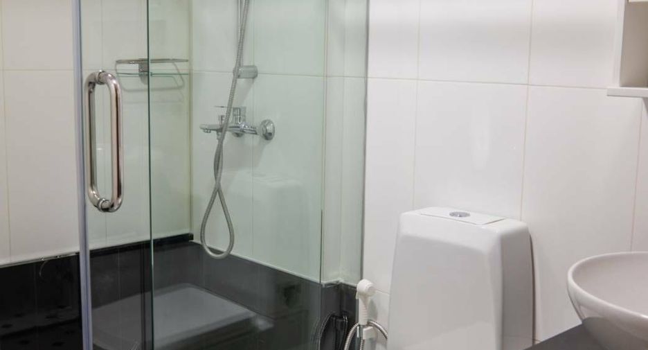 For rent 2 ベッドルーム condo in Pathum Wan, Bangkok