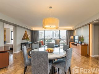 For rent 3 bedrooms condo in Yan Nawa, Bangkok