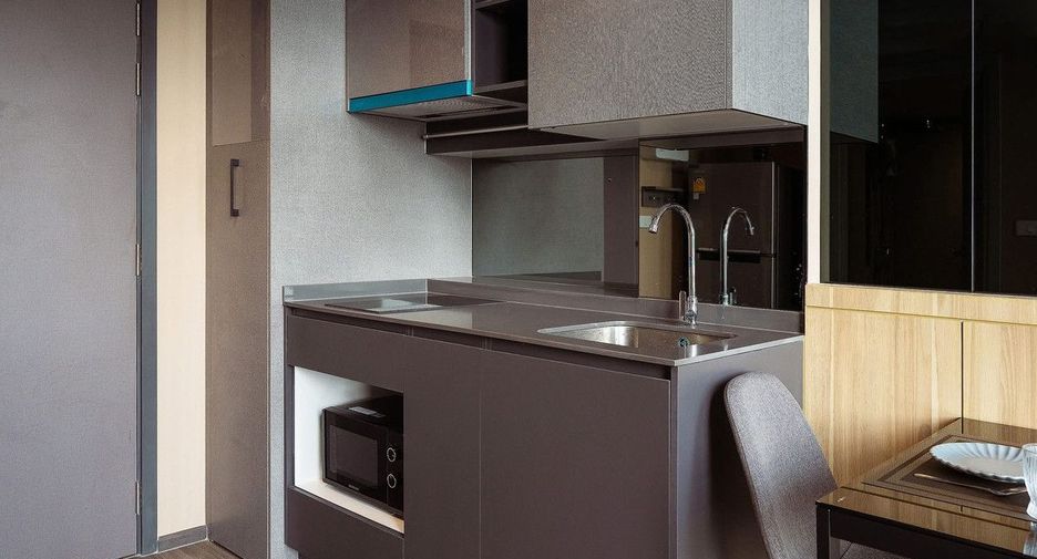 For rent 1 bed condo in Bang Rak, Bangkok