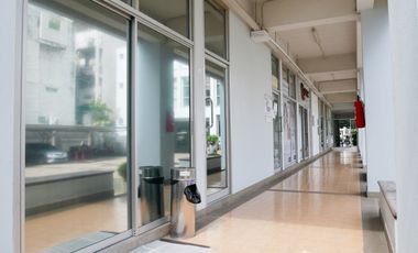 For rent retail Space in Khlong Toei, Bangkok