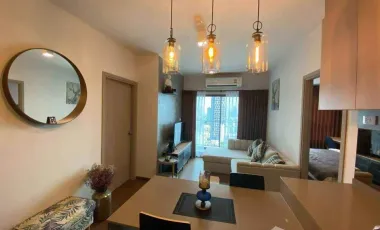 À louer 2 chambres condo à Phra Khanong, Bangkok