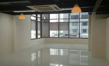 Аренда офис в Кхлонг Тоеи, Бангкок