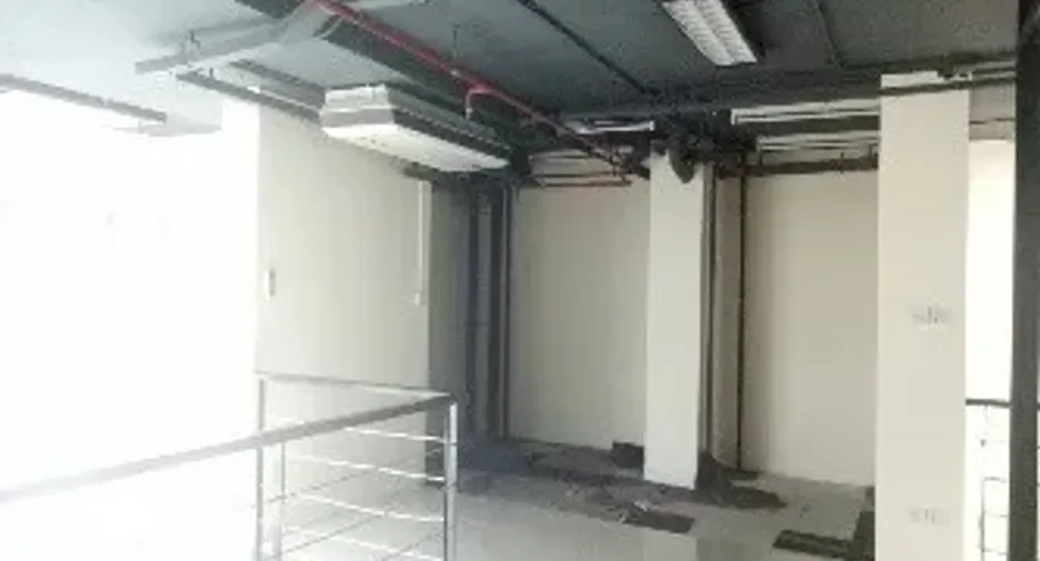 Аренда офис в Кхлонг Тоеи, Бангкок