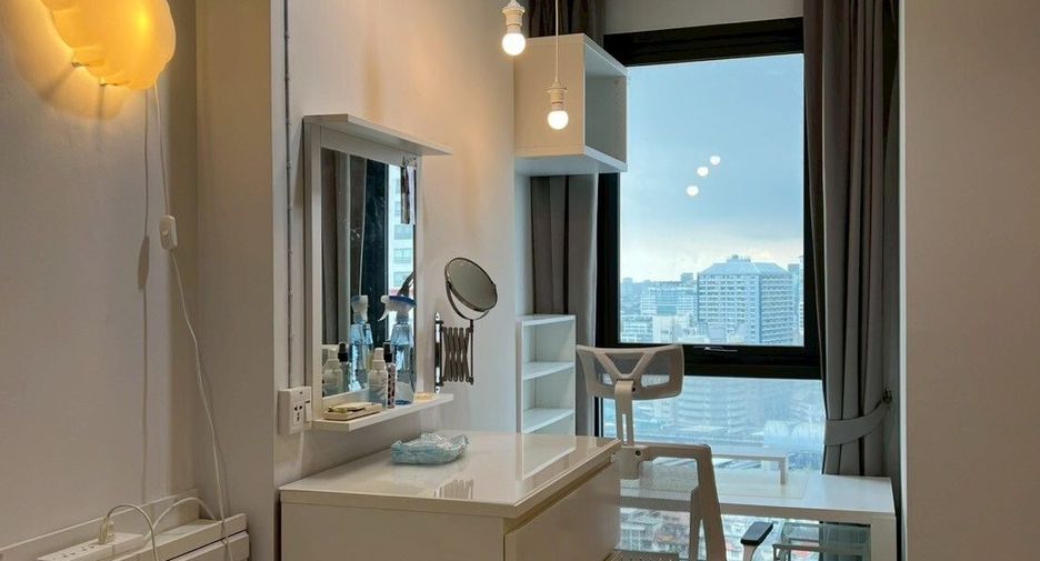 For rent 1 bed condo in Ratchathewi, Bangkok