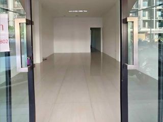 For rent 2 bedrooms retail Space in Khlong Sam Wa, Bangkok