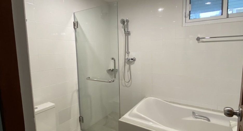Villa zur Miete mit 3 Zimmer in Sathon, Bangkok