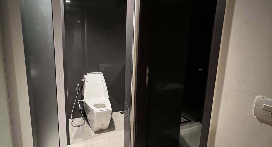 For rent 1 bed condo in Sathon, Bangkok