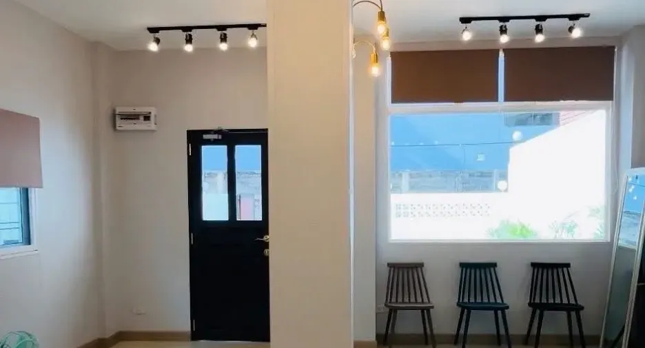 For rent 1 bed retail Space in Sathon, Bangkok