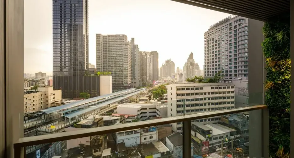 Condo en alquiler de 2 habitaciones en Khlong Toei, Bangkok