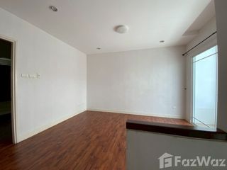 For rent 3 bedrooms townhouse in Bangkok Yai, Bangkok