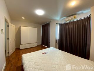 For rent 3 bedrooms townhouse in Bangkok Yai, Bangkok