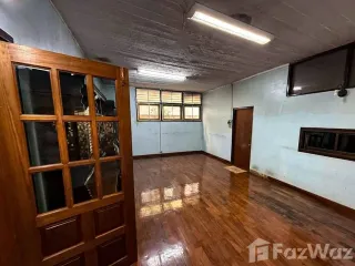 Аренда торговое помещение в Банг Рак, Бангкок
