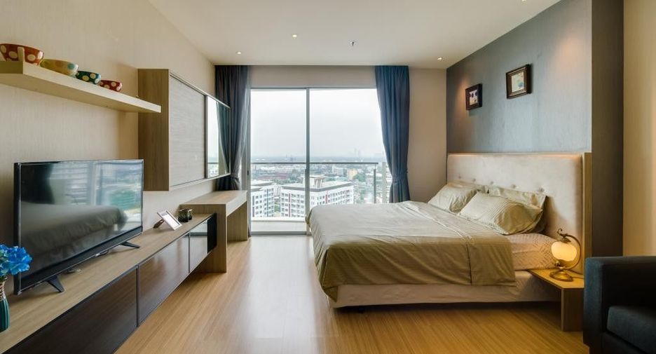 For rent studio condo in Khlong Toei, Bangkok