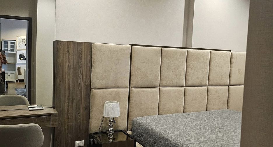 For rent 2 bedrooms condo in Bang Sue, Bangkok