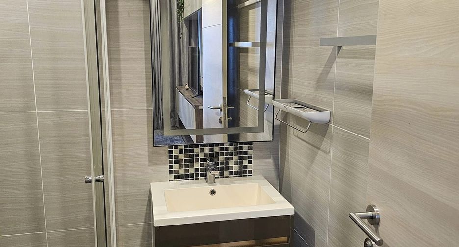 For rent 2 bedrooms condo in Bang Sue, Bangkok