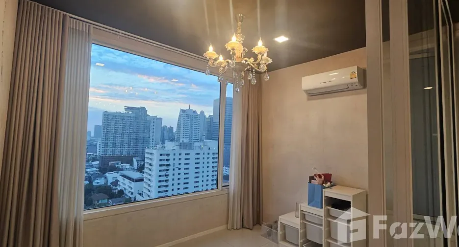 For rent 2 bedrooms condo in Sathon, Bangkok