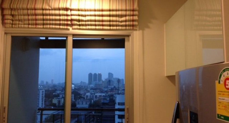 For rent 1 bed condo in Sathon, Bangkok