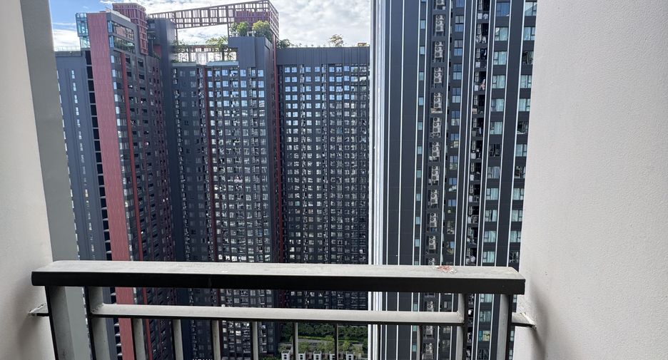 For rent studio condo in Huai Khwang, Bangkok
