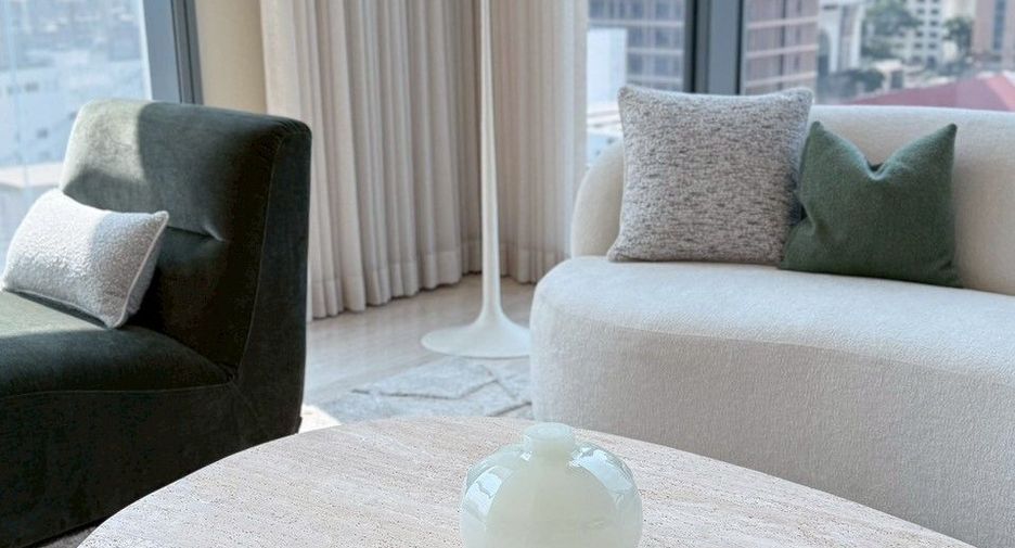 Condo en alquiler de 2 habitaciones en Pathum Wan, Bangkok