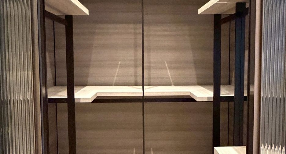 Condo en alquiler de 2 habitaciones en Pathum Wan, Bangkok