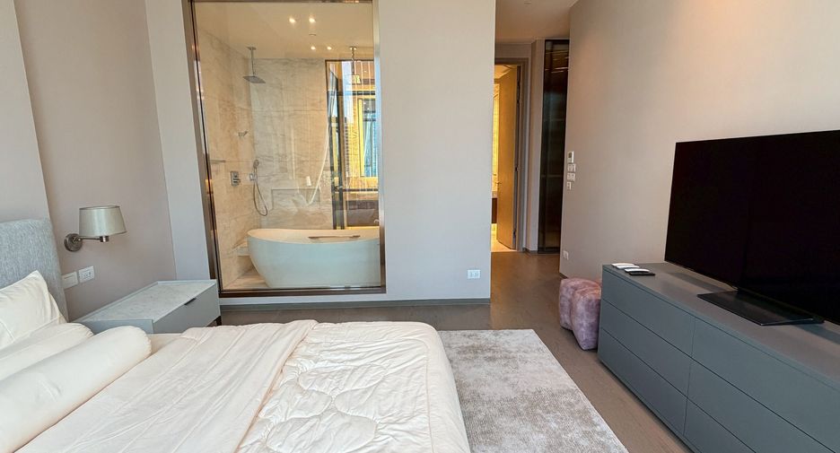 Condo en alquiler de 2 habitaciones en Pathum Wan, Bangkok