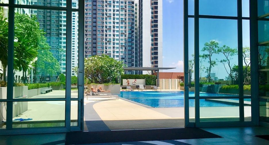 For rent 1 bed condo in Khlong Toei, Bangkok