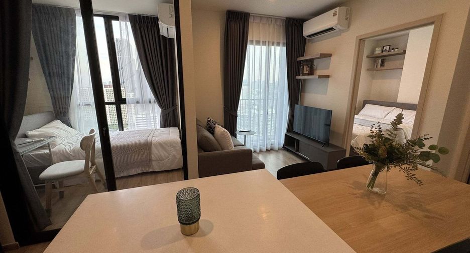 Condo en alquiler de 2 habitaciones en Huai Khwang, Bangkok