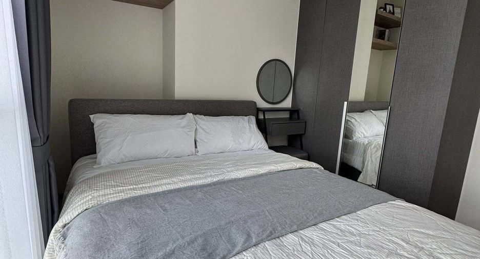 Condo en alquiler de 2 habitaciones en Huai Khwang, Bangkok