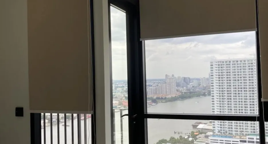For rent studio condo in Khlong San, Bangkok