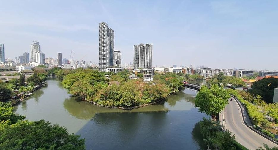 For rent 1 bed condo in Watthana, Bangkok