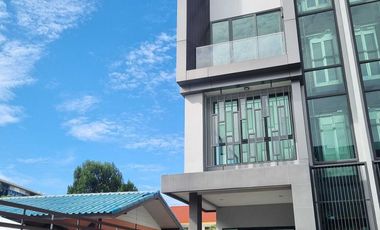 For rent 3 bedrooms townhouse in Don Mueang, Bangkok