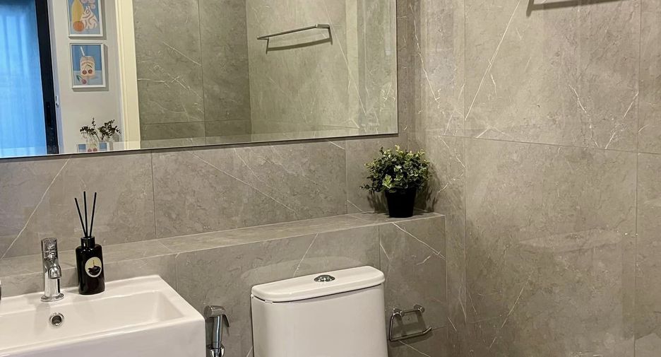 For rent 1 bed condo in Phra Khanong, Bangkok